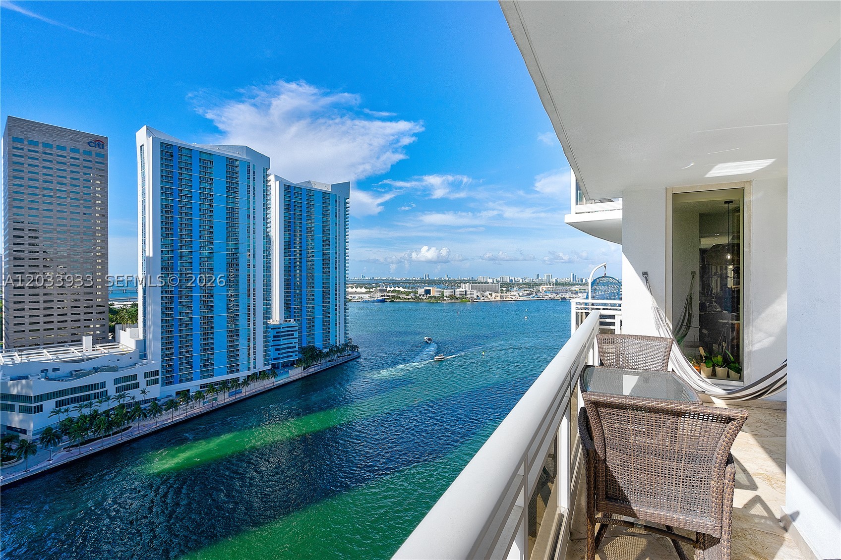 901 BRICKELL KEY BL #2206, Miami FL 33131