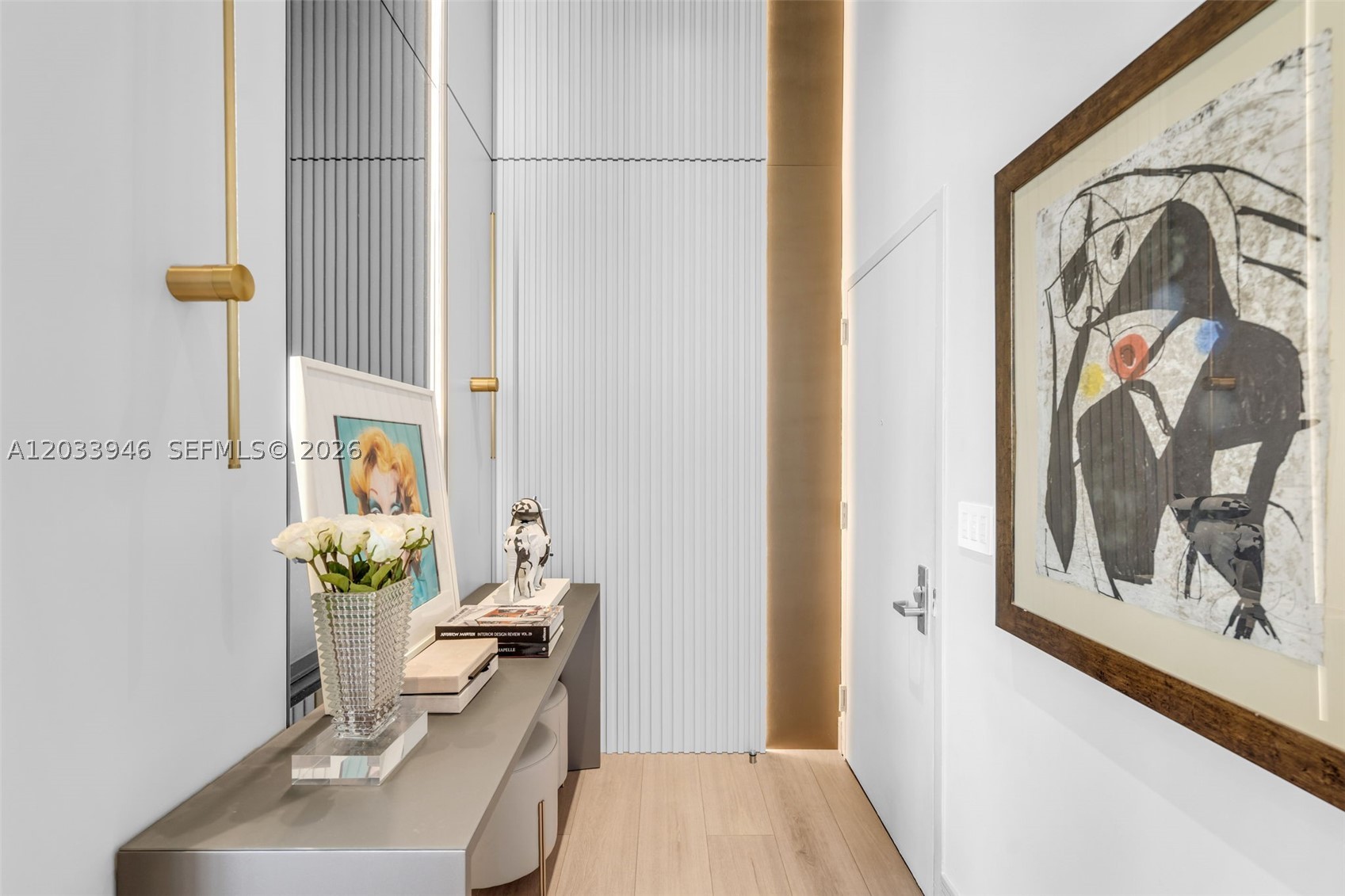 475 Brickell Ave #2215, Miami FL 33131