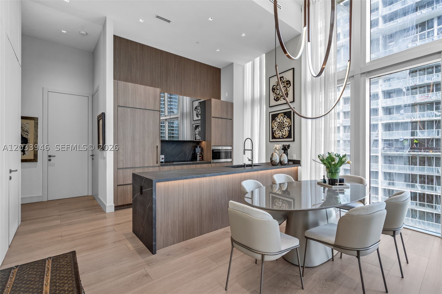 475 Brickell Ave #2215, Miami FL 33131