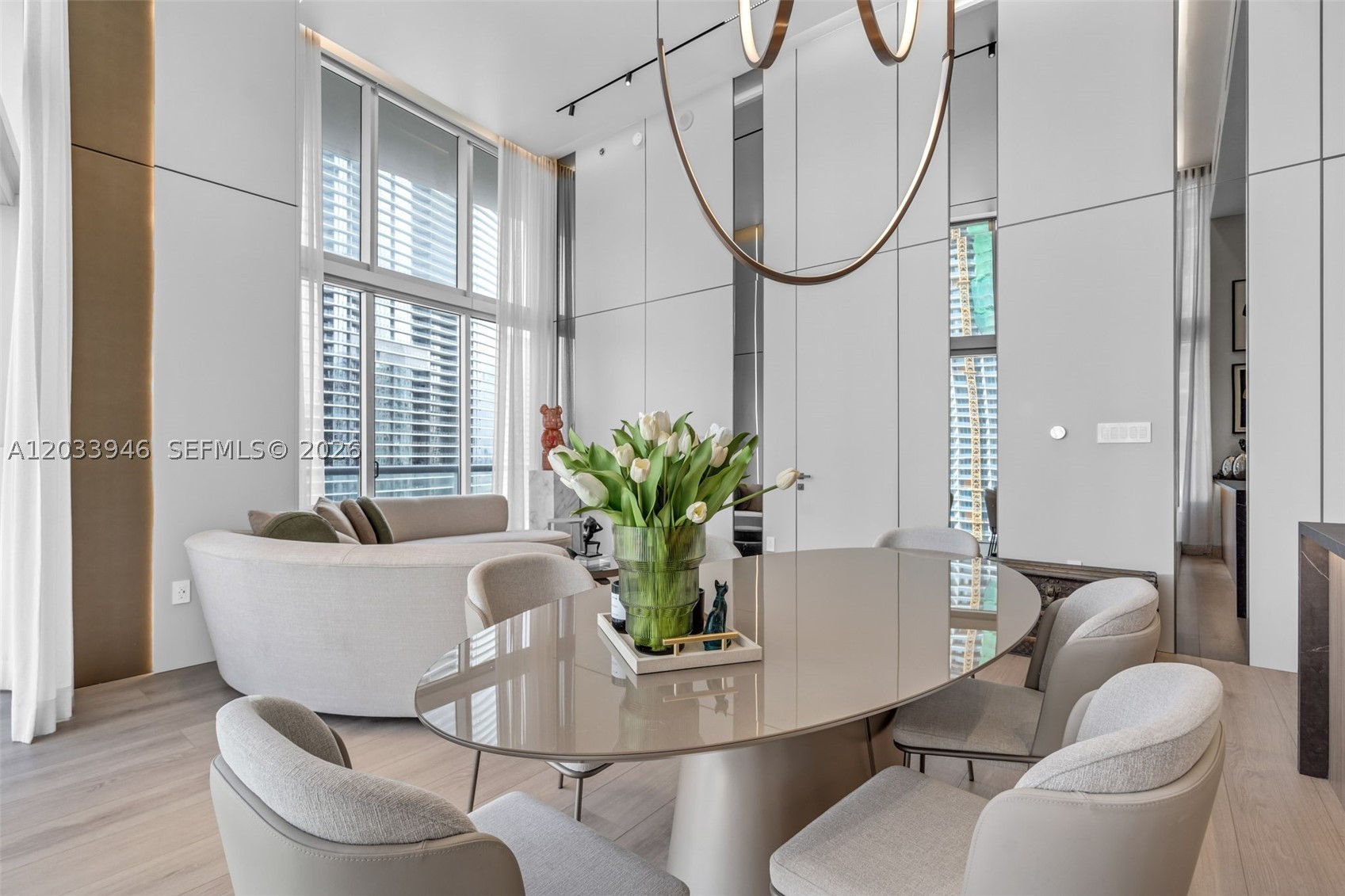 475 Brickell Ave #2215, Miami FL 33131