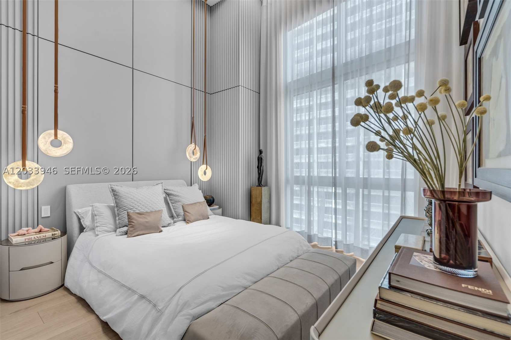475 Brickell Ave #2215, Miami FL 33131