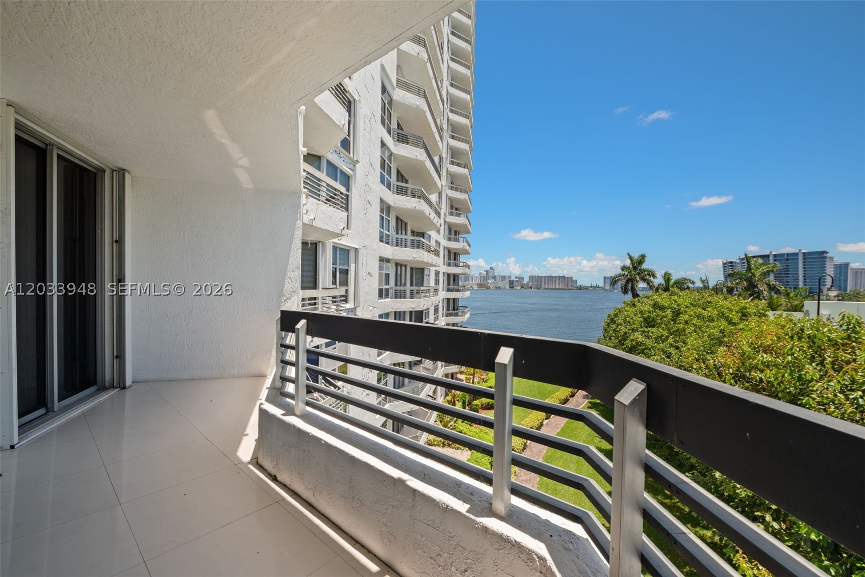 19101 NE 36th Ct #504, Aventura FL 33180