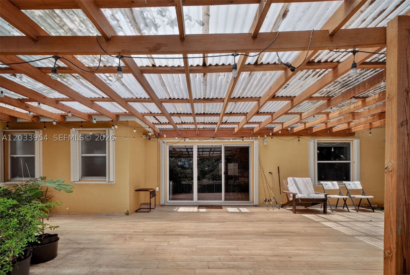 685 SW 198th Ter, Pembroke Pines FL 33029