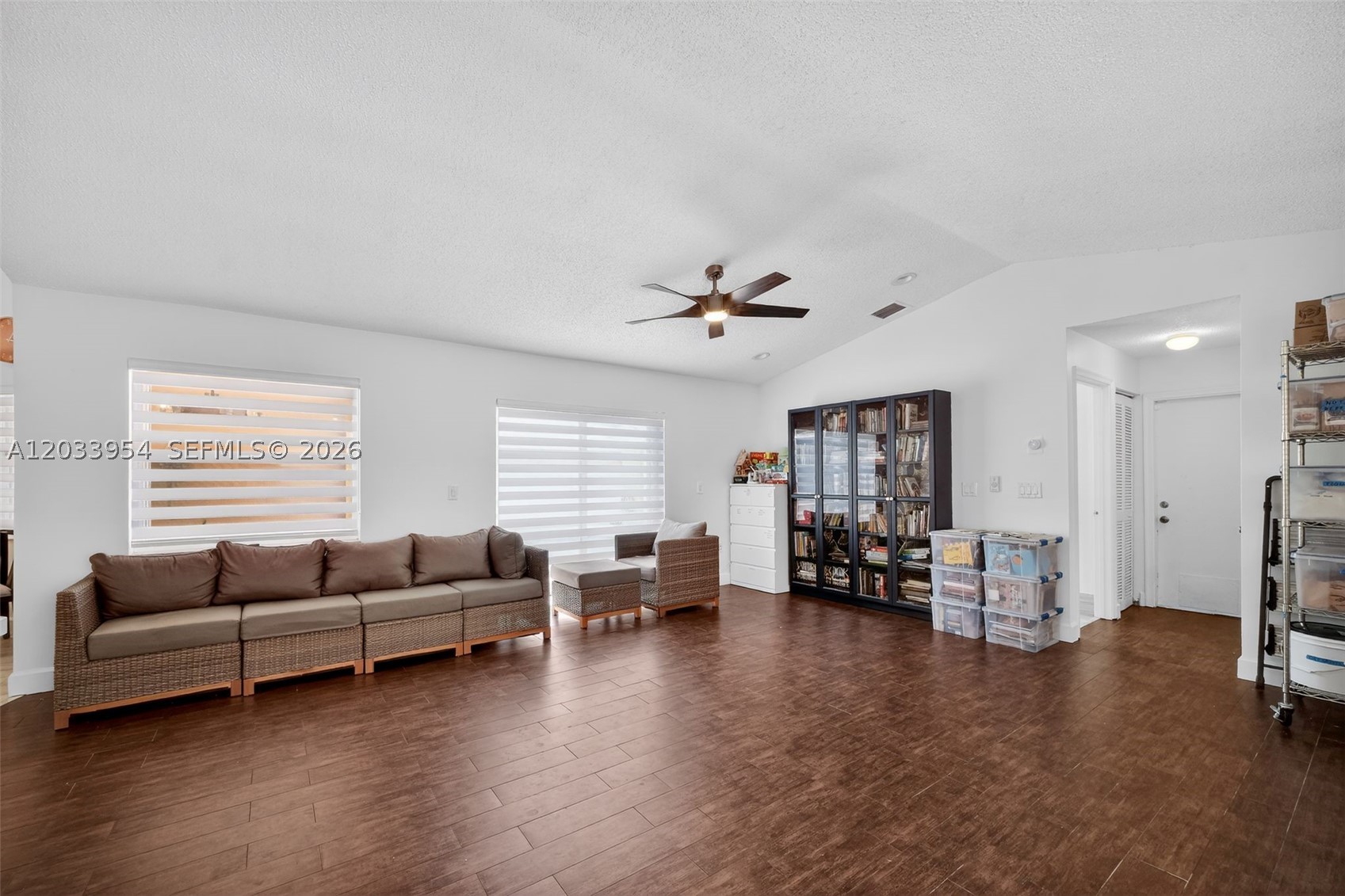 685 SW 198th Ter, Pembroke Pines FL 33029