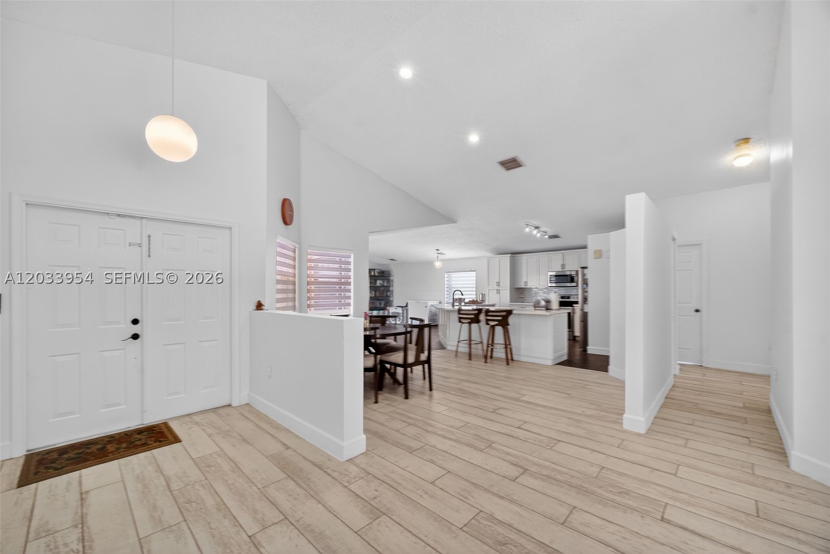 685 SW 198th Ter, Pembroke Pines FL 33029