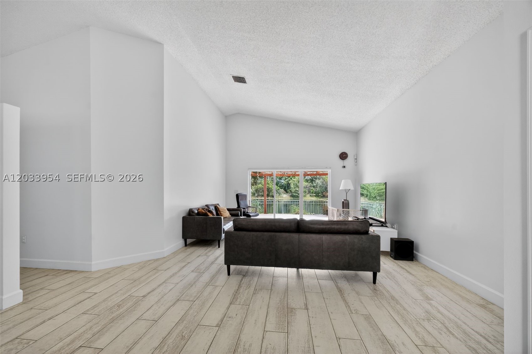 685 SW 198th Ter, Pembroke Pines FL 33029