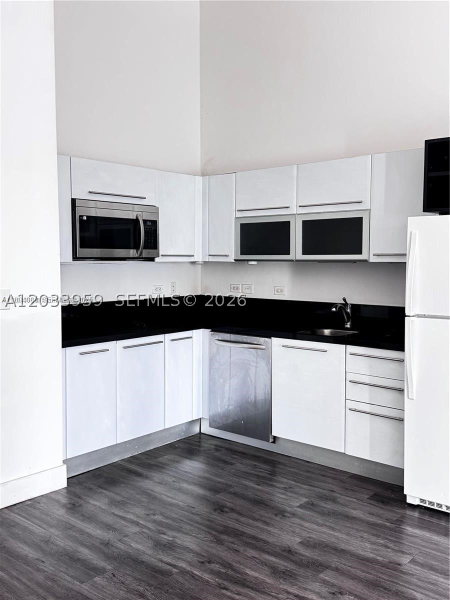 244 Biscayne #247, Miami FL 33132