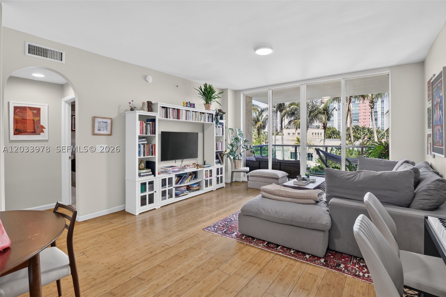 3340 NE 190th St #402, Aventura FL 33180