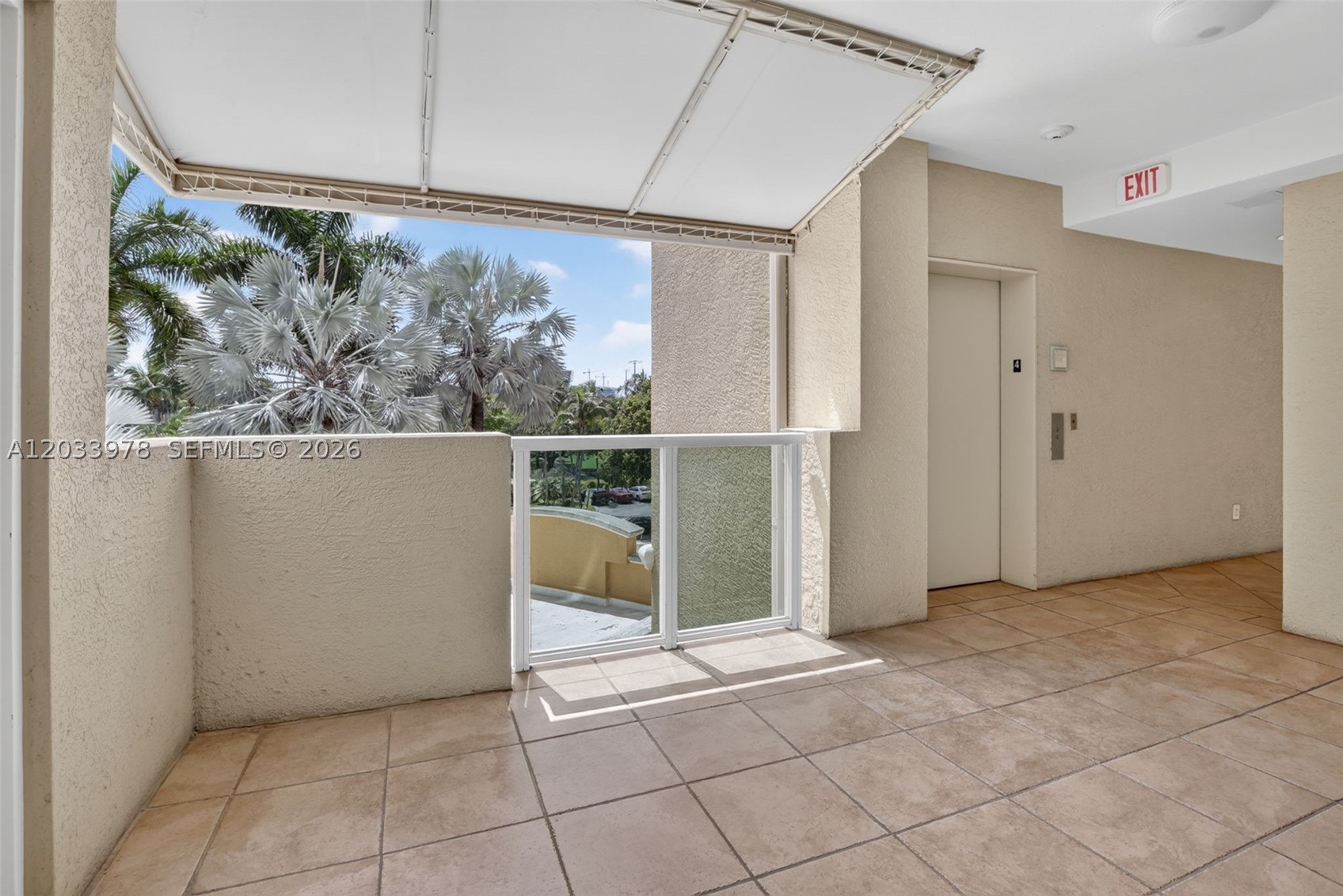 3340 NE 190th St #402, Aventura FL 33180