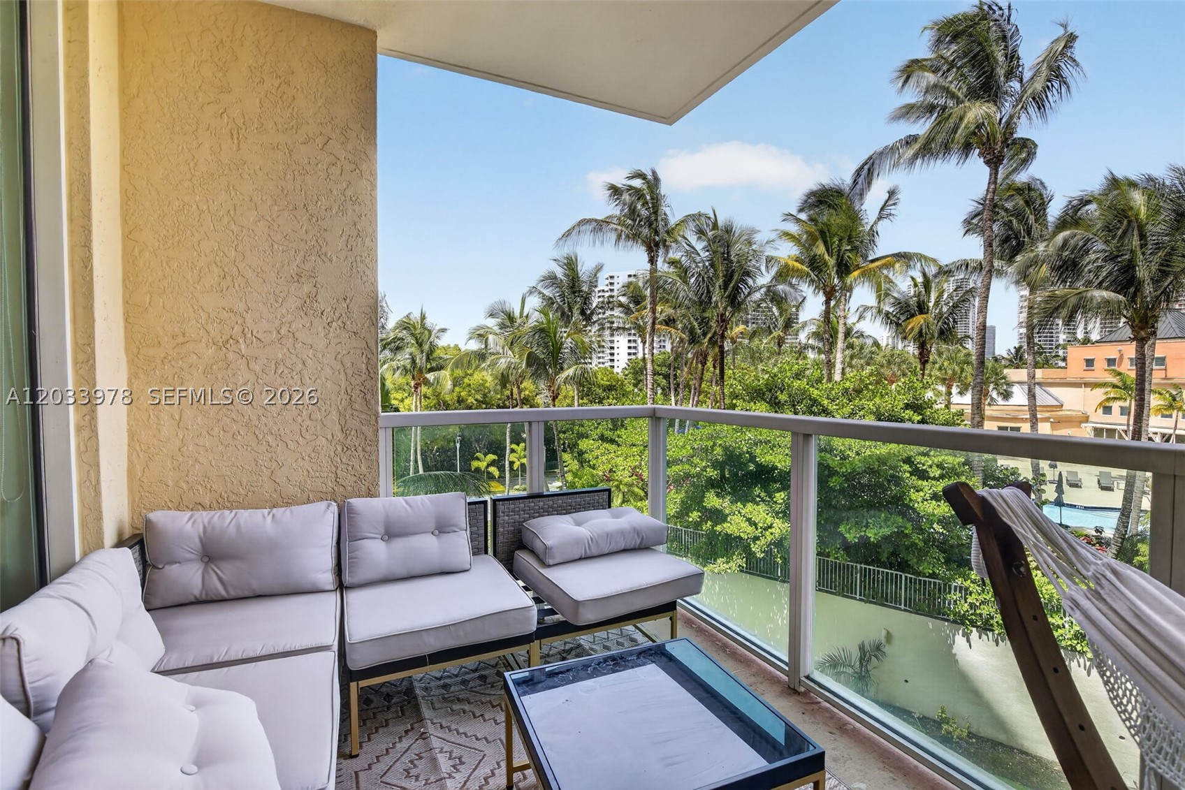 3340 NE 190th St #402, Aventura FL 33180