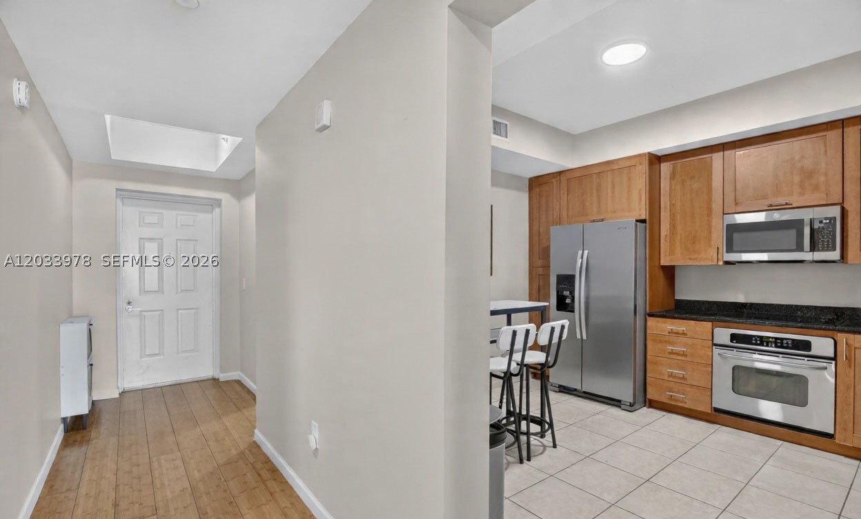 3340 NE 190th St #402, Aventura FL 33180