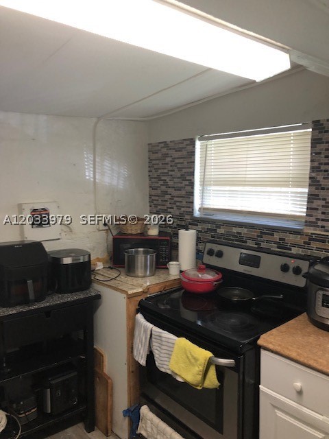 3314 NW 9th Ct, Miami FL 33127