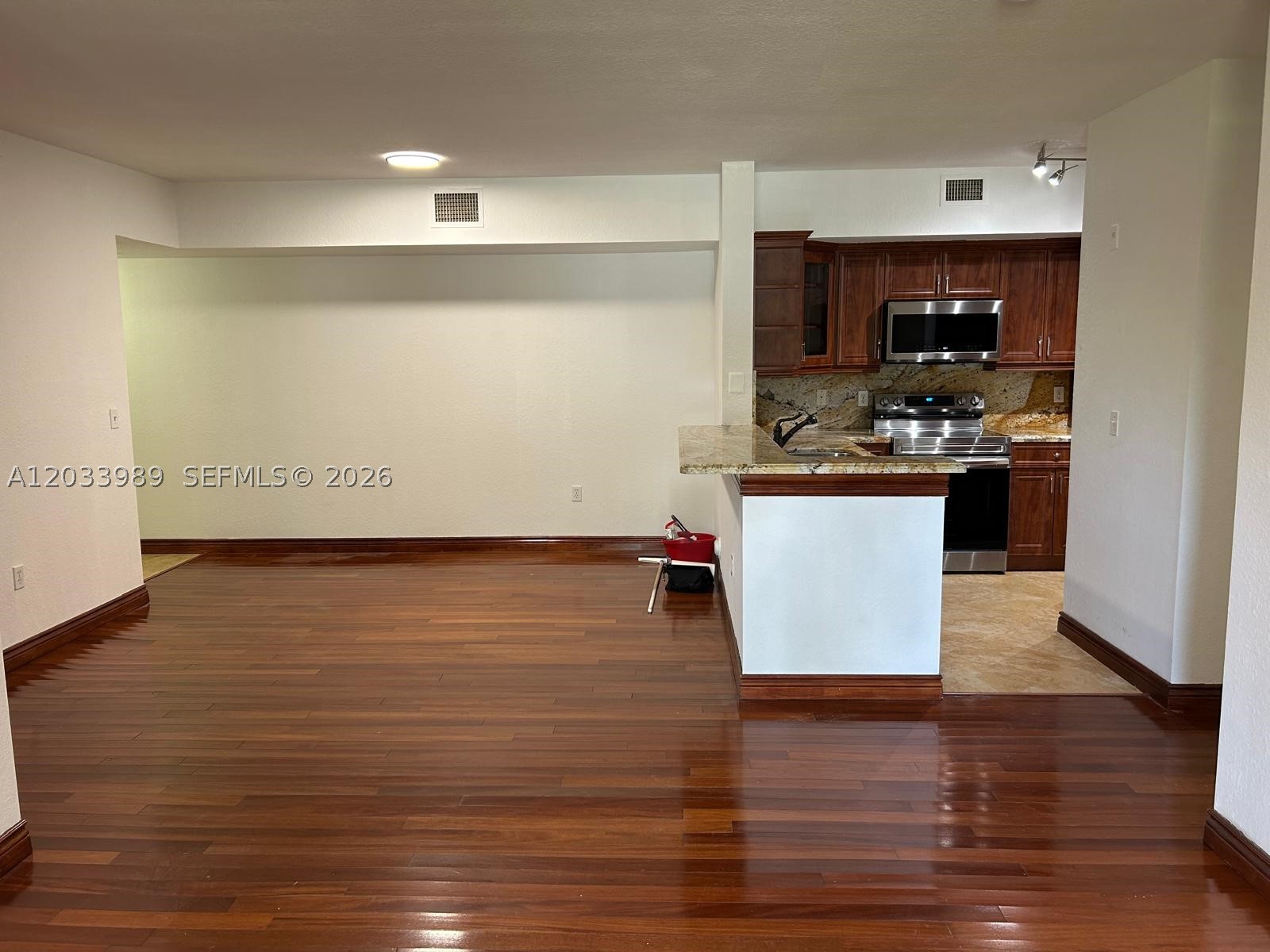2516 Centergate Dr #102, Miramar FL 33025