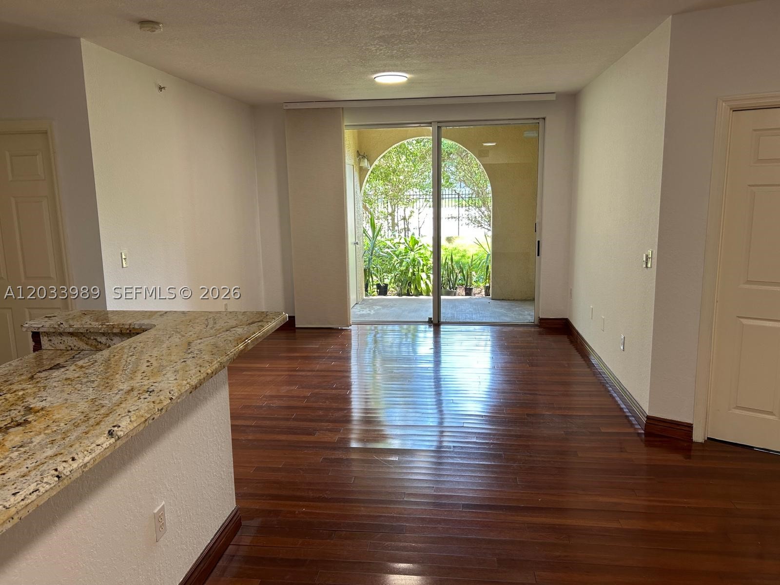 2516 Centergate Dr #102, Miramar FL 33025