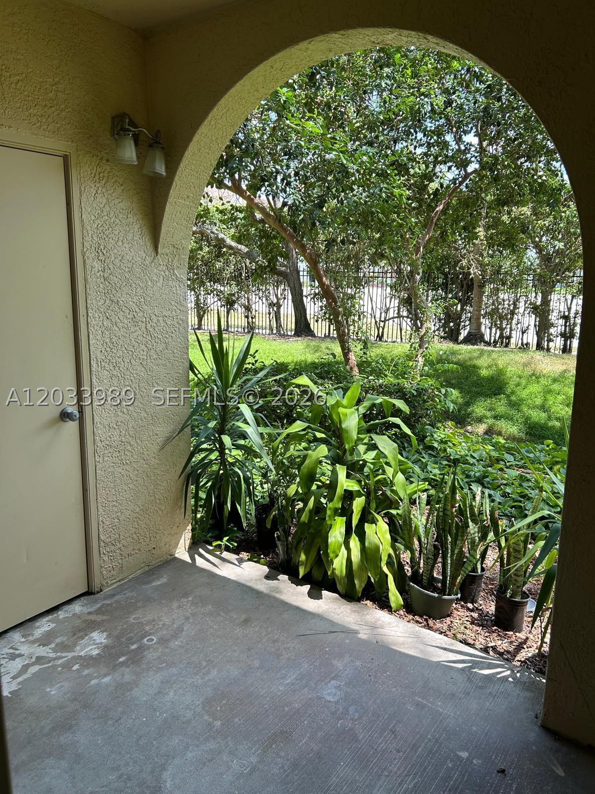 2516 Centergate Dr #102, Miramar FL 33025