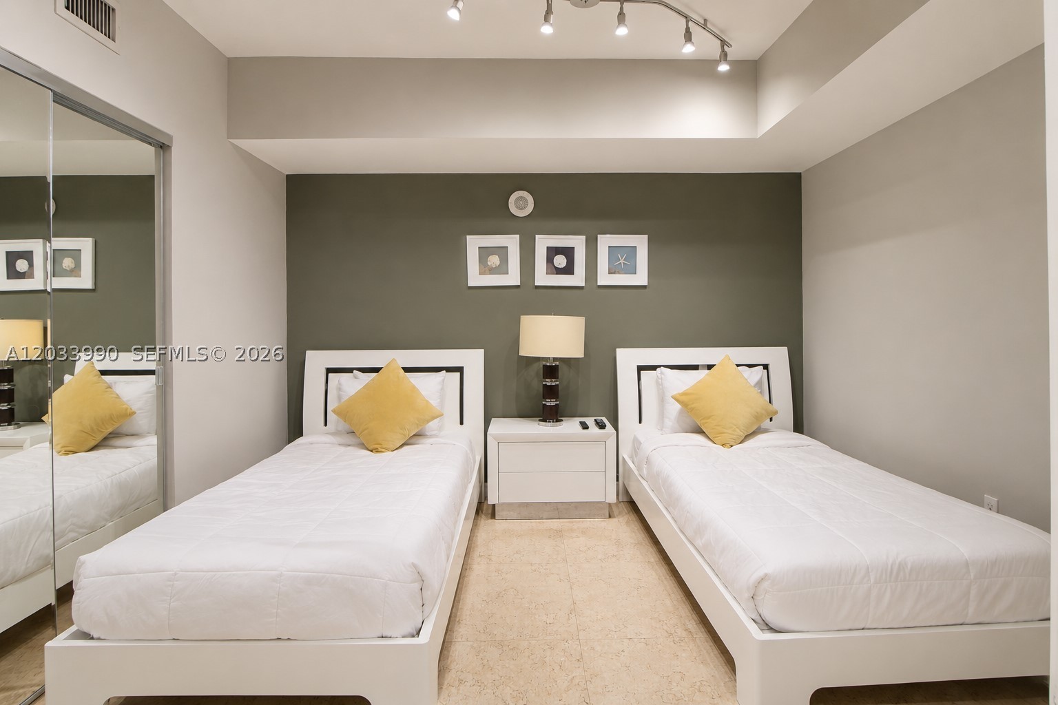 16699 Collins Ave #2906, Sunny Isles Beach FL 33160