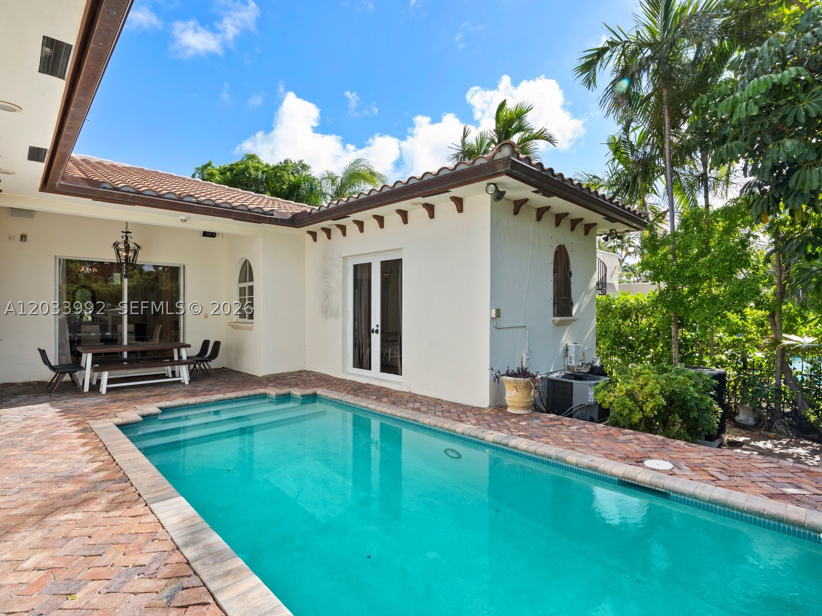 1223 Jackson St, Hollywood FL 33019