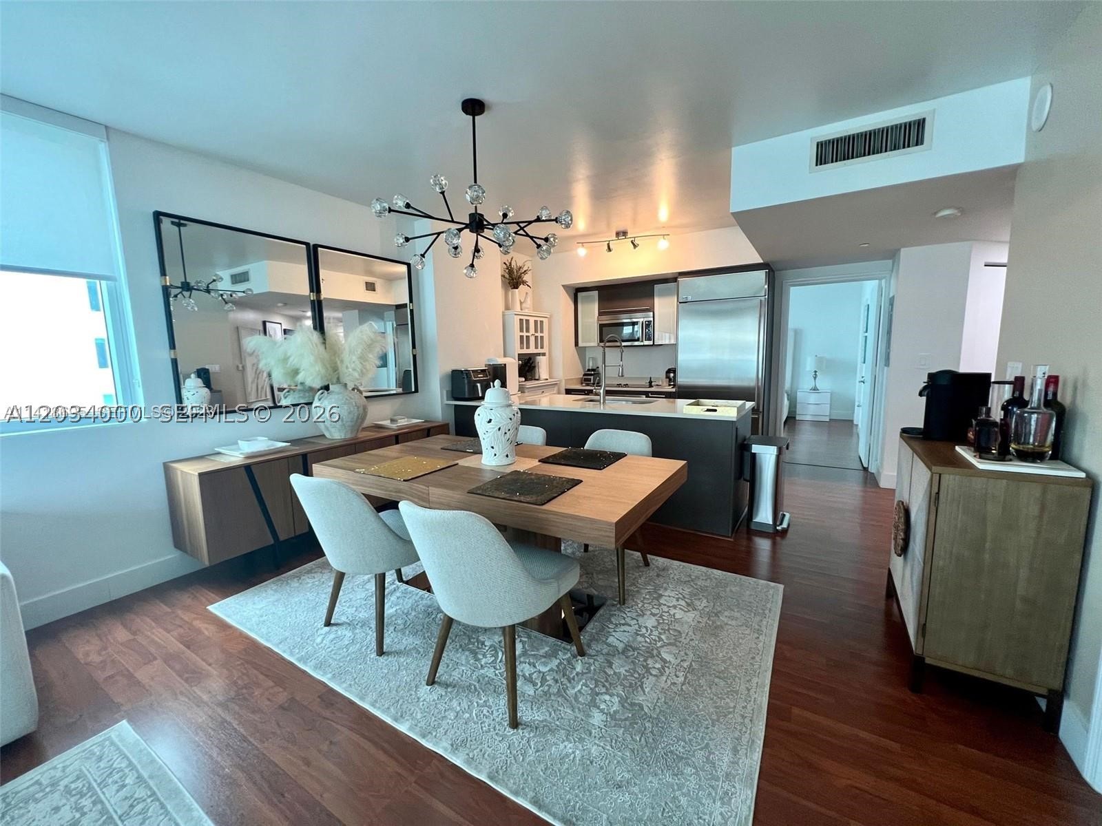 500 Brickell Ave #1410, Miami FL 33131