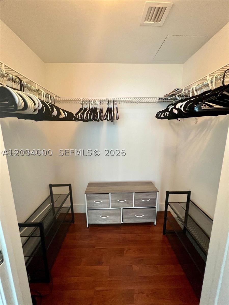 500 Brickell Ave #1410, Miami FL 33131