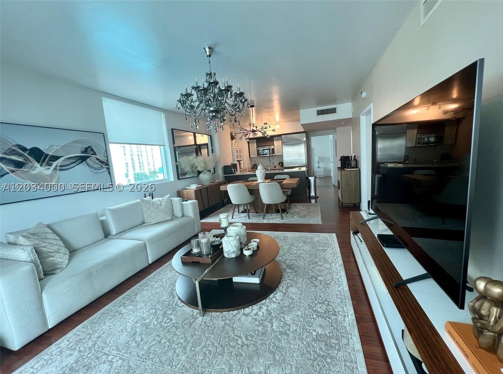 500 Brickell Ave #1410, Miami FL 33131