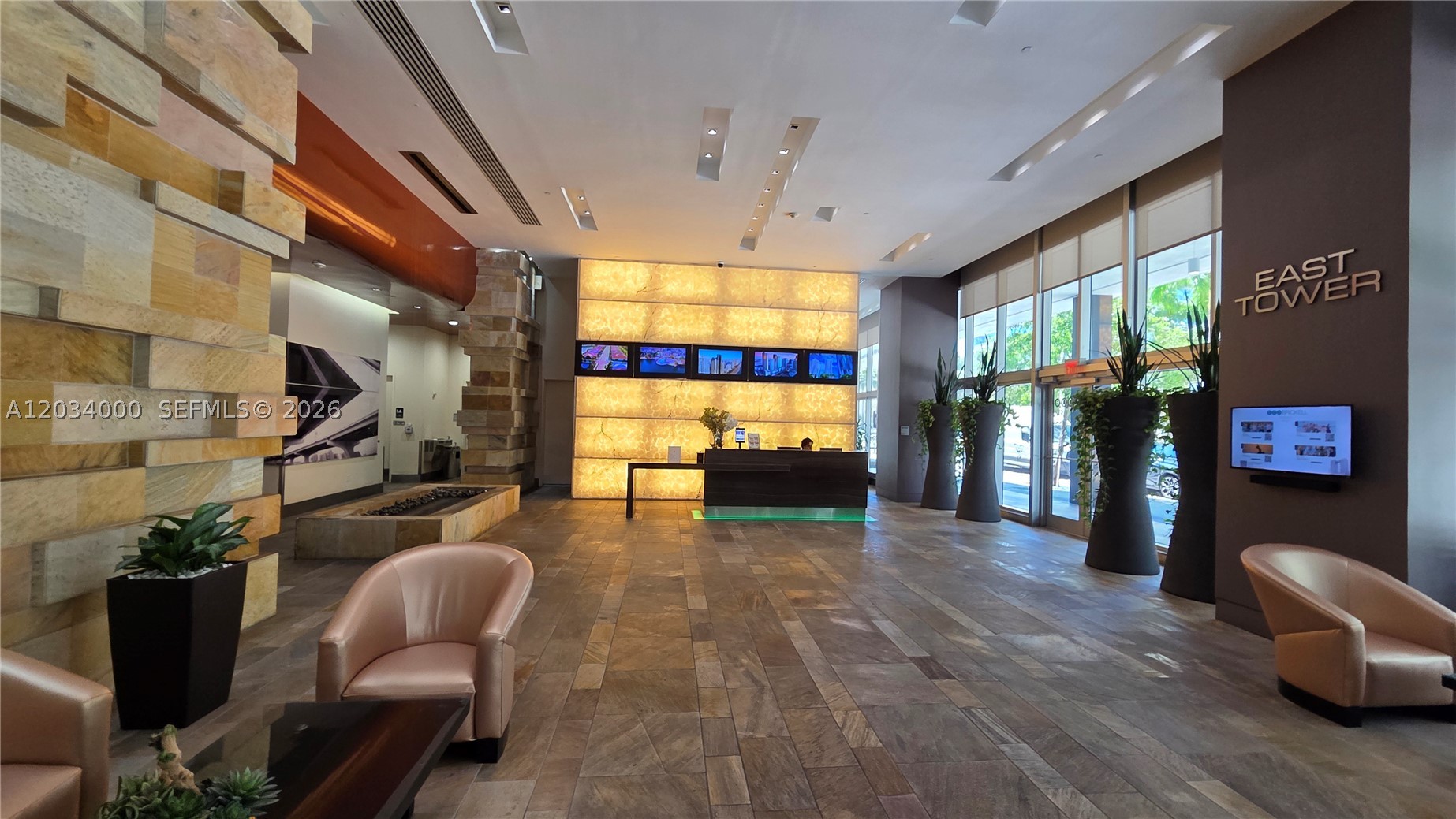500 Brickell Ave #1410, Miami FL 33131