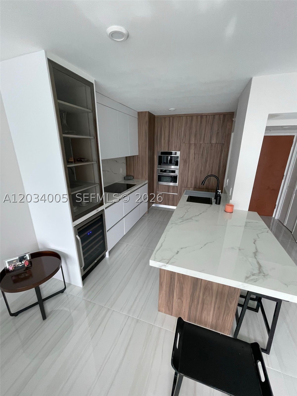 31 SE 5th St #3103, Miami FL 33131