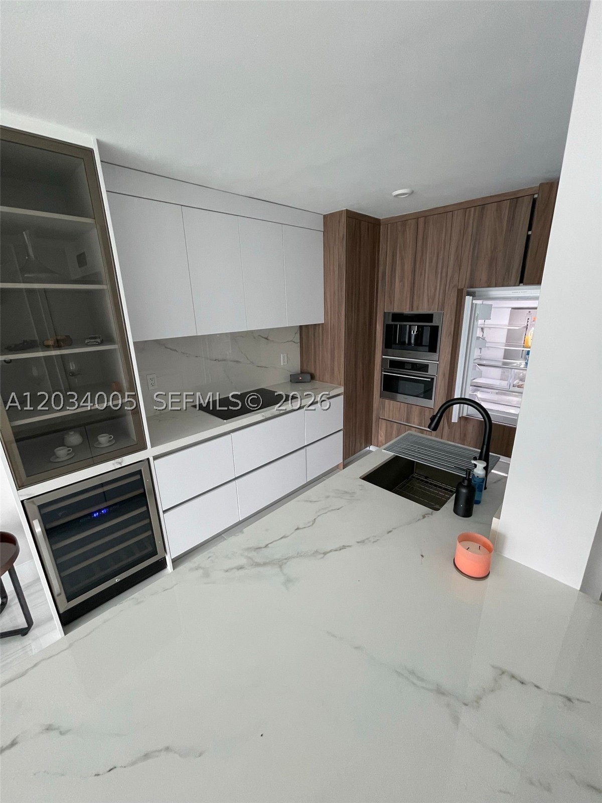31 SE 5th St #3103, Miami FL 33131