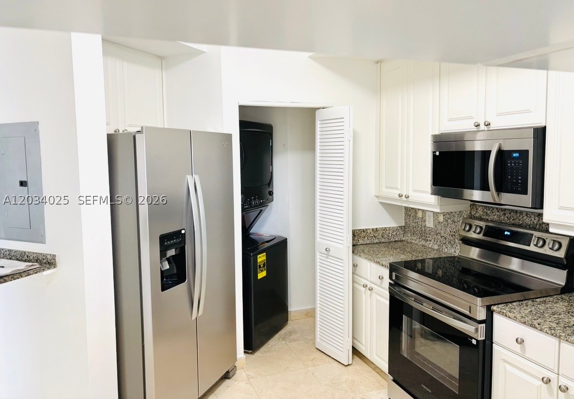 888 Brickell Key #2510, Miami FL 33131