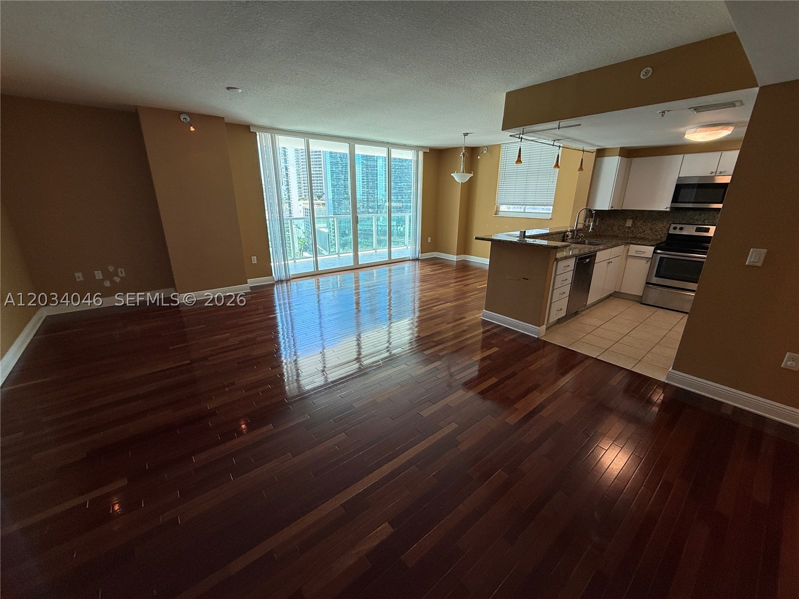 1250 S Miami Ave #1302, Miami FL 33130