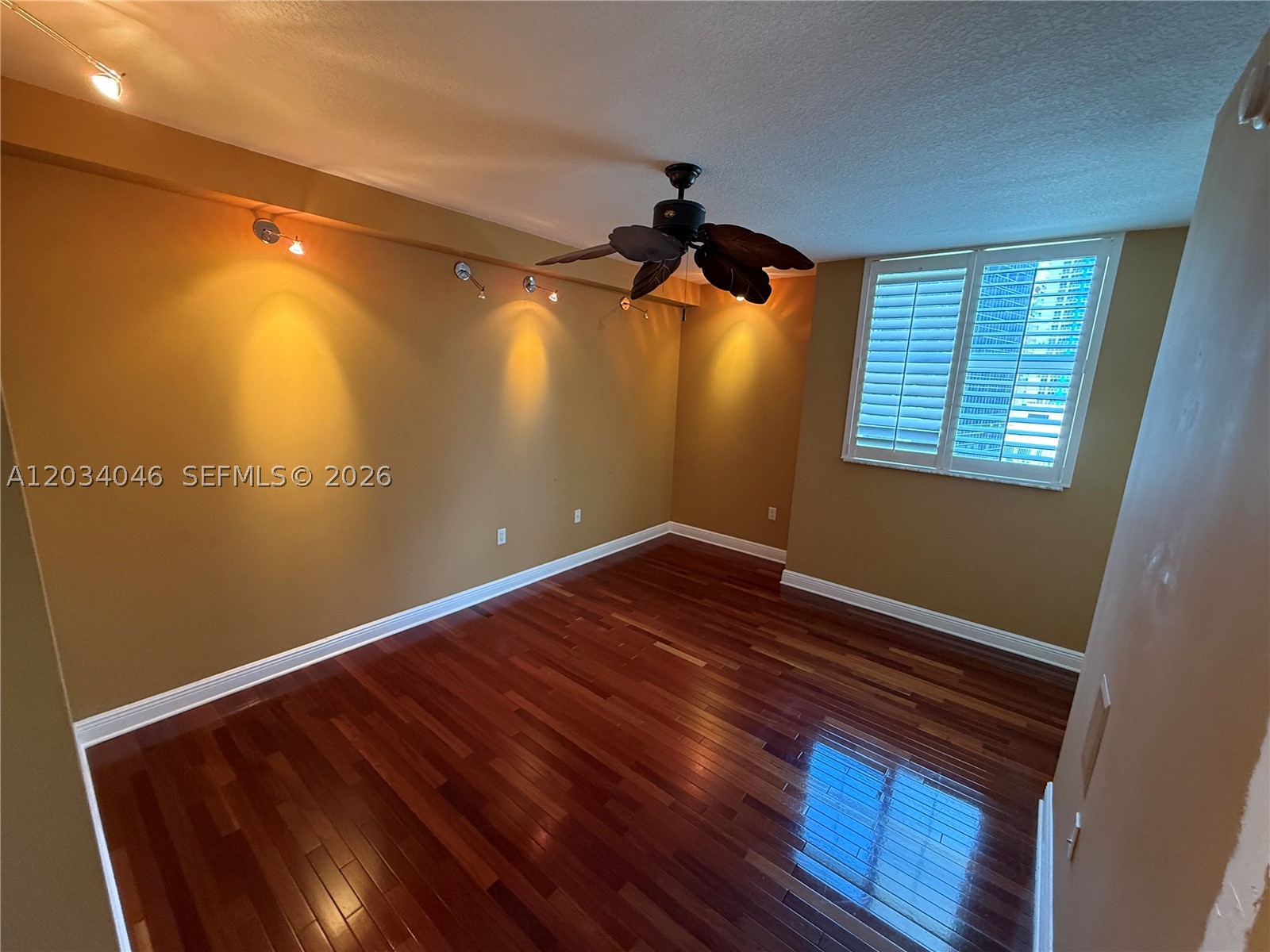 1250 S Miami Ave #1302, Miami FL 33130