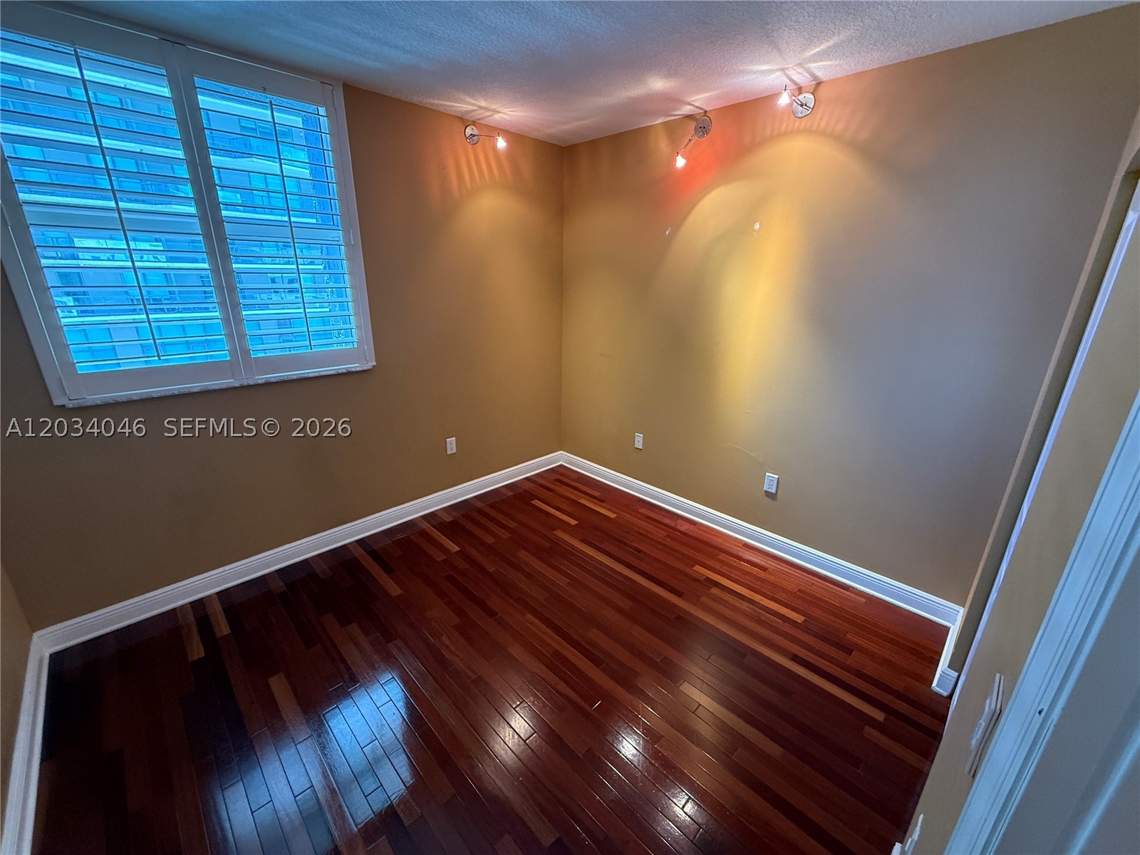 1250 S Miami Ave #1302, Miami FL 33130
