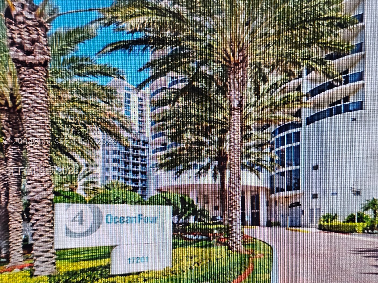 17201 Collins Ave #1508, Sunny Isles Beach FL 33160