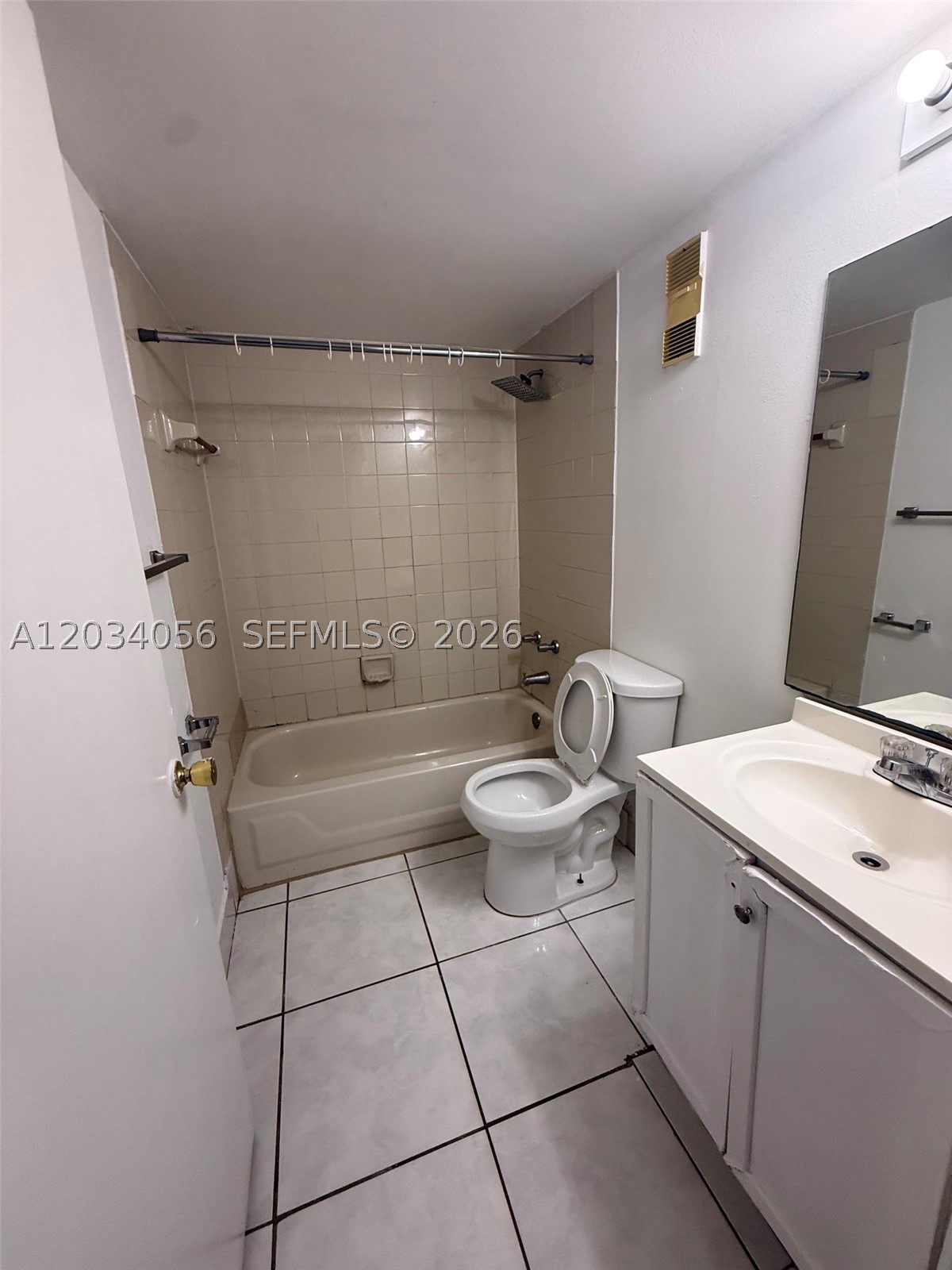 9917 W Okeechobee Rd #3-510, Hialeah Gardens FL 33016