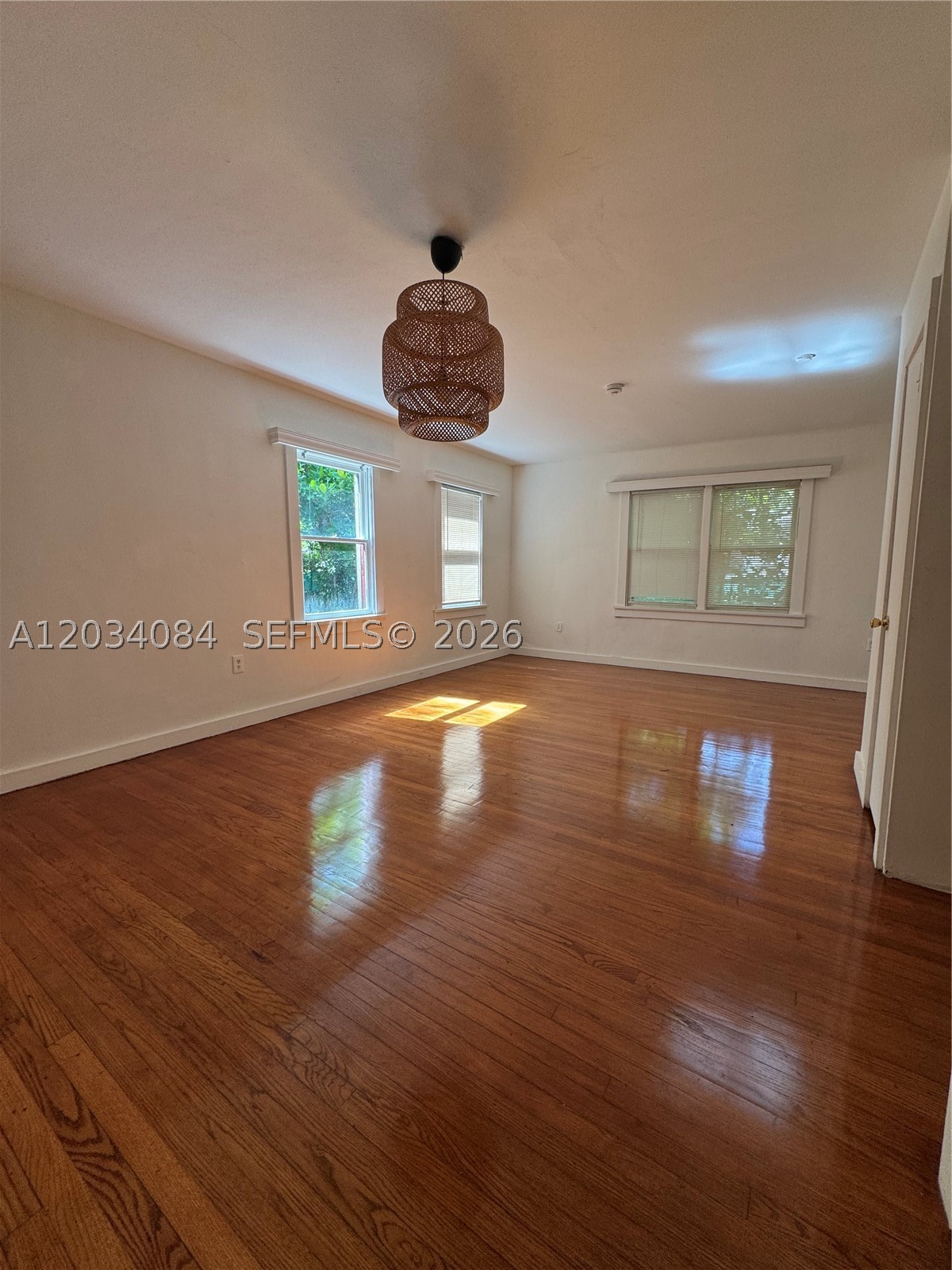 8238 NE 9th Ave, Miami FL 33138