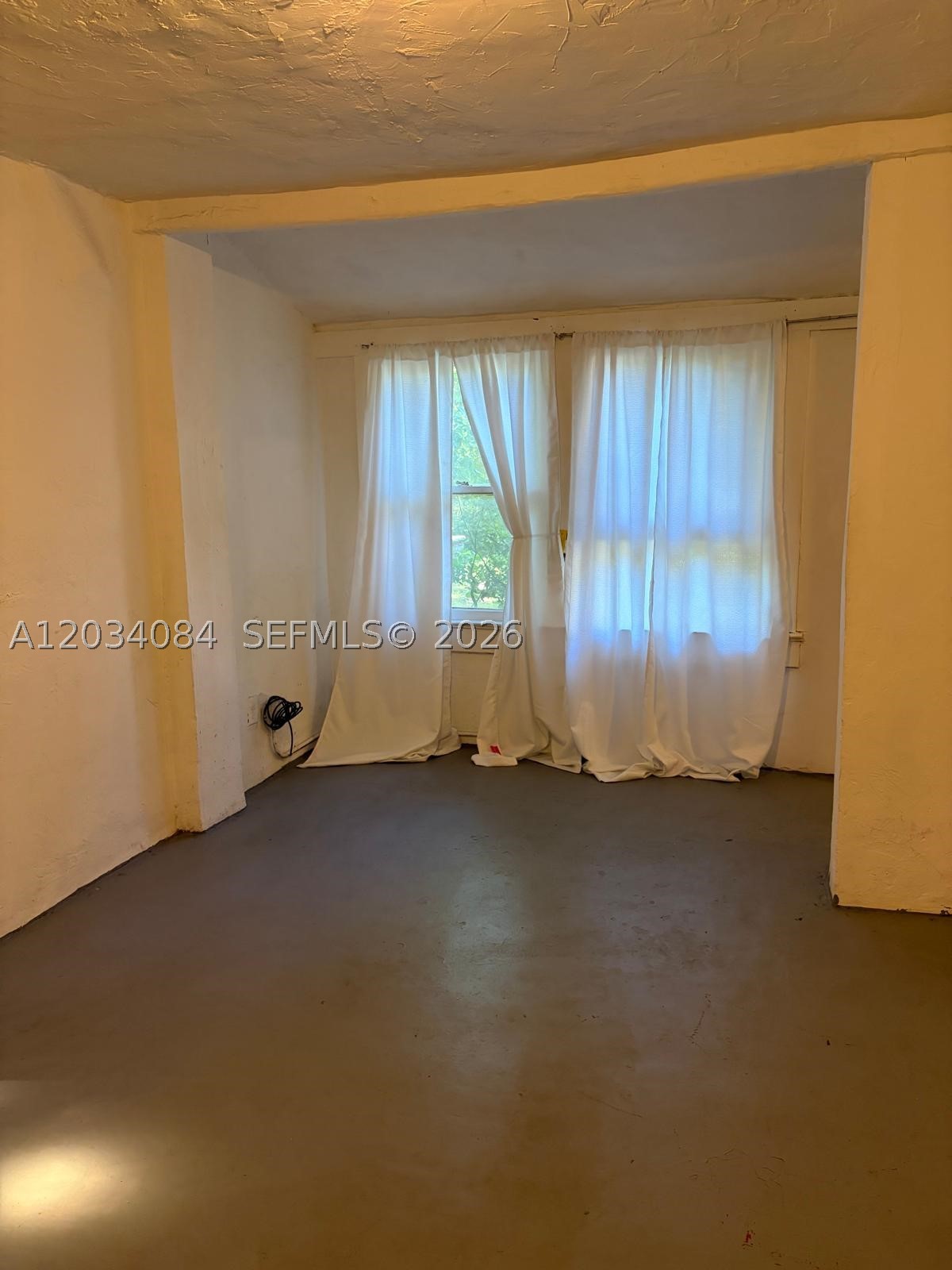 8238 NE 9th Ave, Miami FL 33138