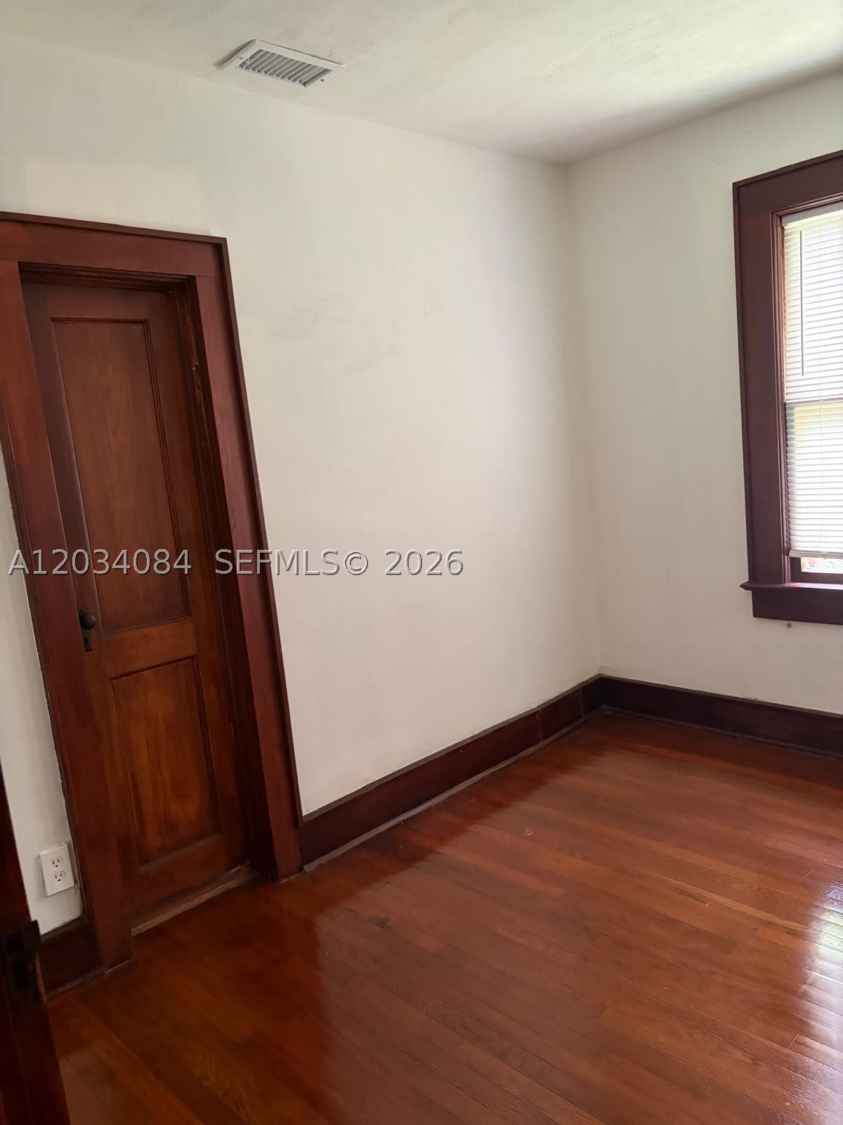8238 NE 9th Ave, Miami FL 33138