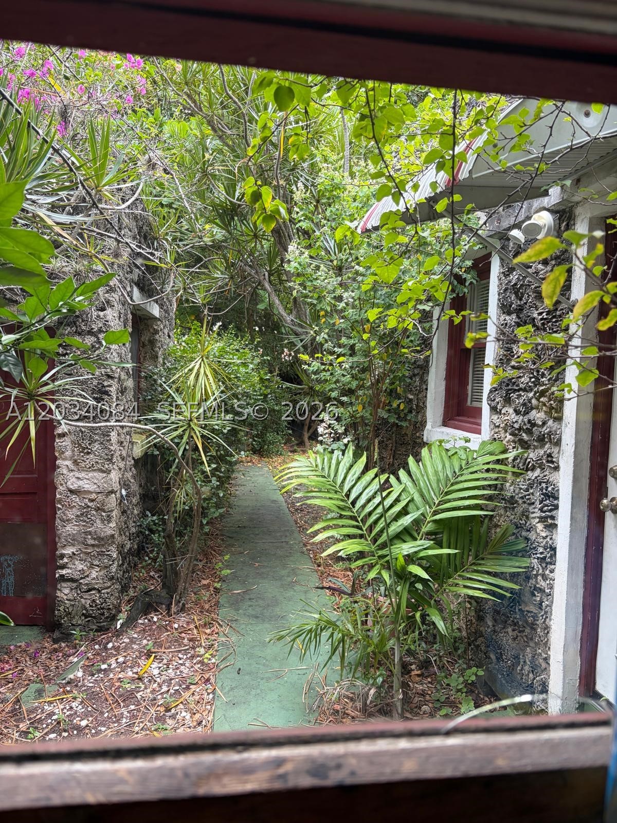8238 NE 9th Ave, Miami FL 33138