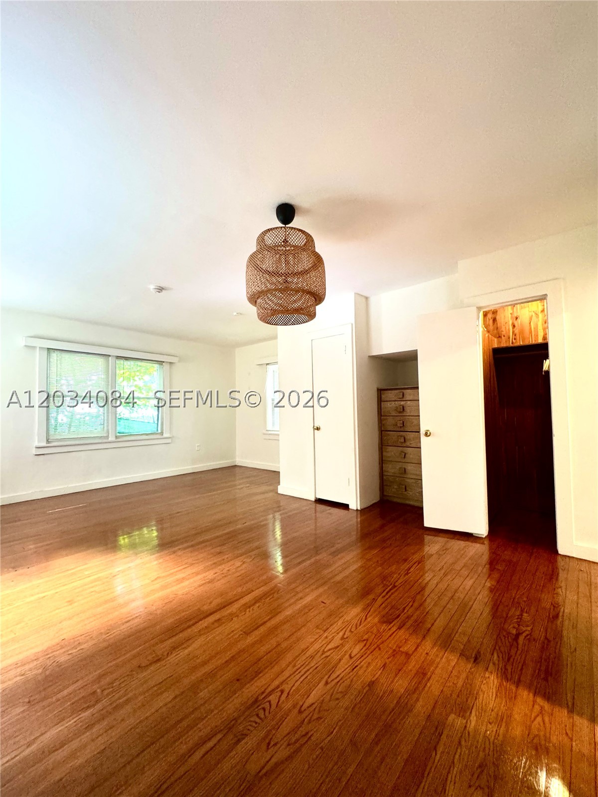 8238 NE 9th Ave, Miami FL 33138