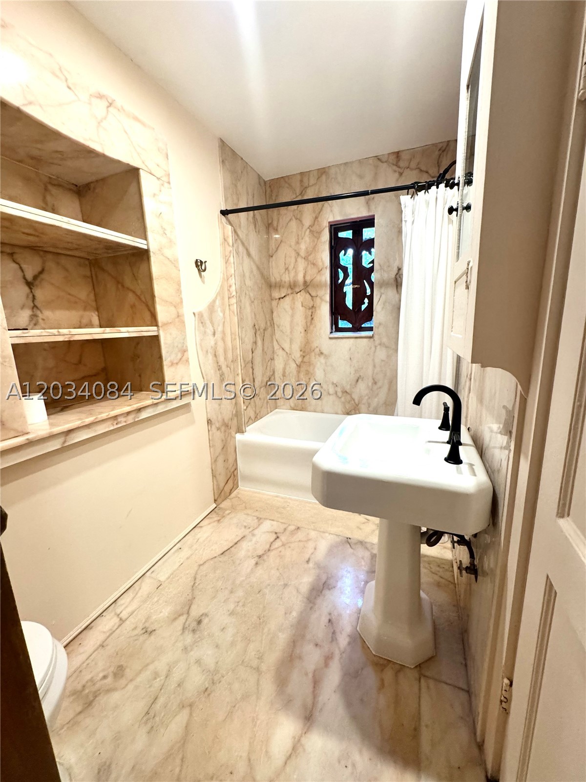 8238 NE 9th Ave, Miami FL 33138