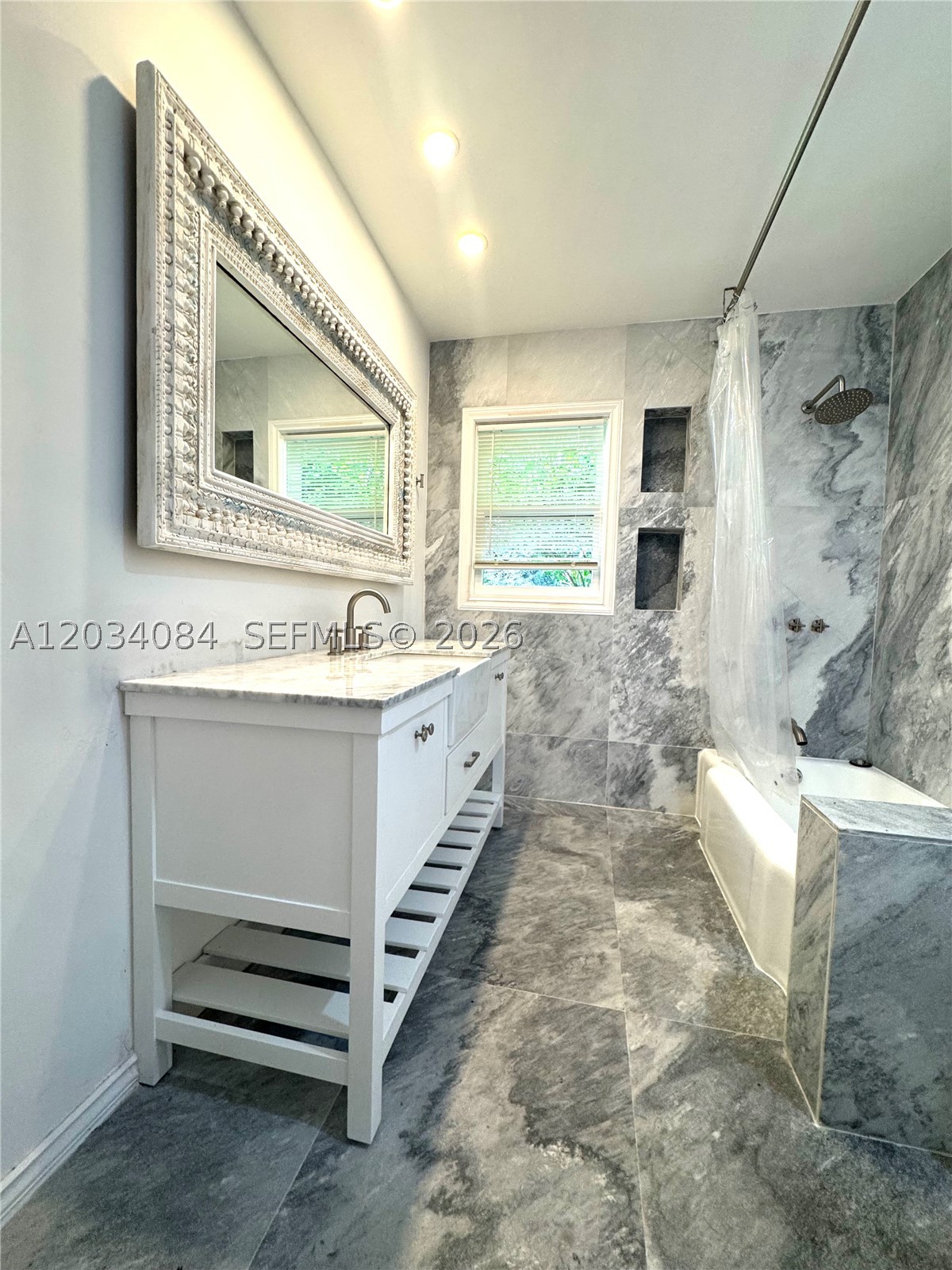 8238 NE 9th Ave, Miami FL 33138