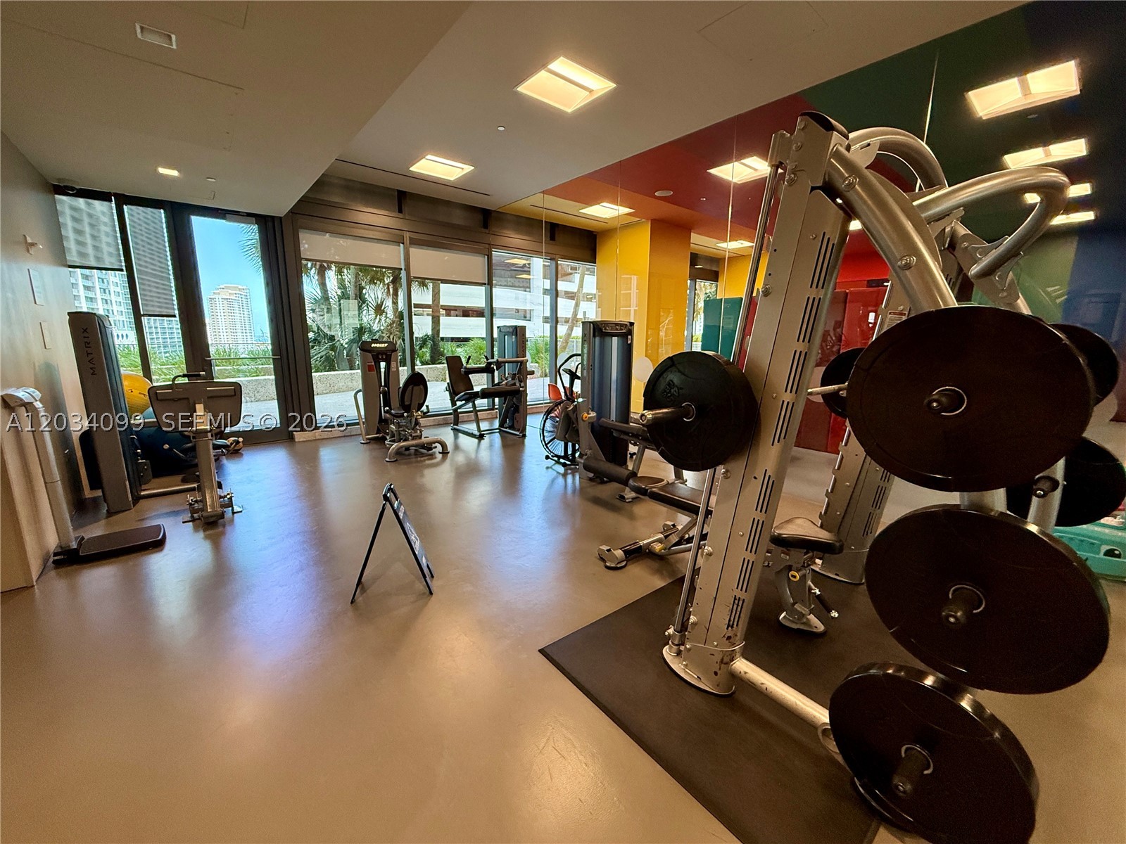 68 SE 6th St #1108, Miami FL 33131