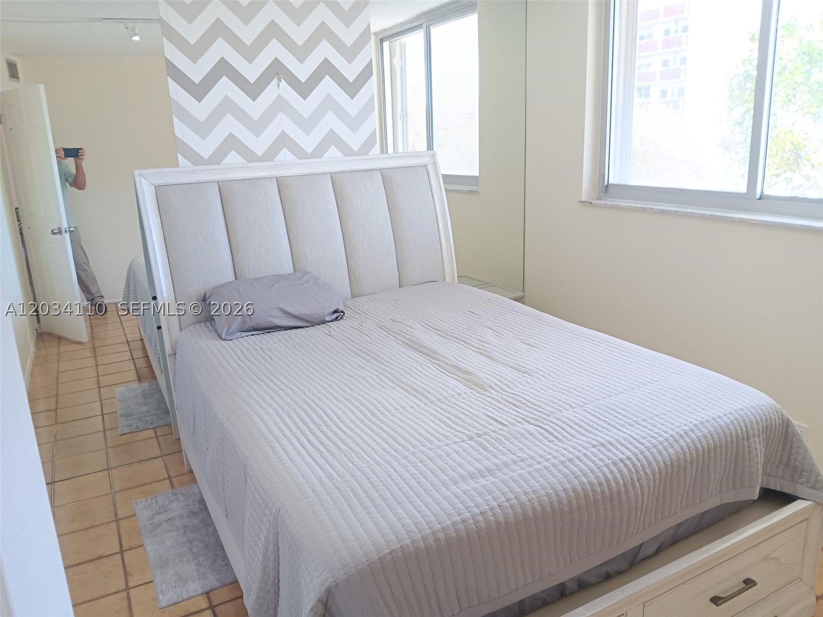 3545 NE 166th St #304, North Miami Beach FL 33160