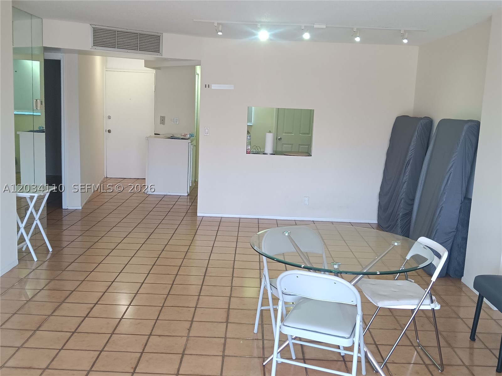 3545 NE 166th St #304, North Miami Beach FL 33160