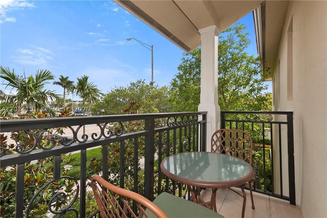 4514 Monarch Way, Coconut Creek FL 33073