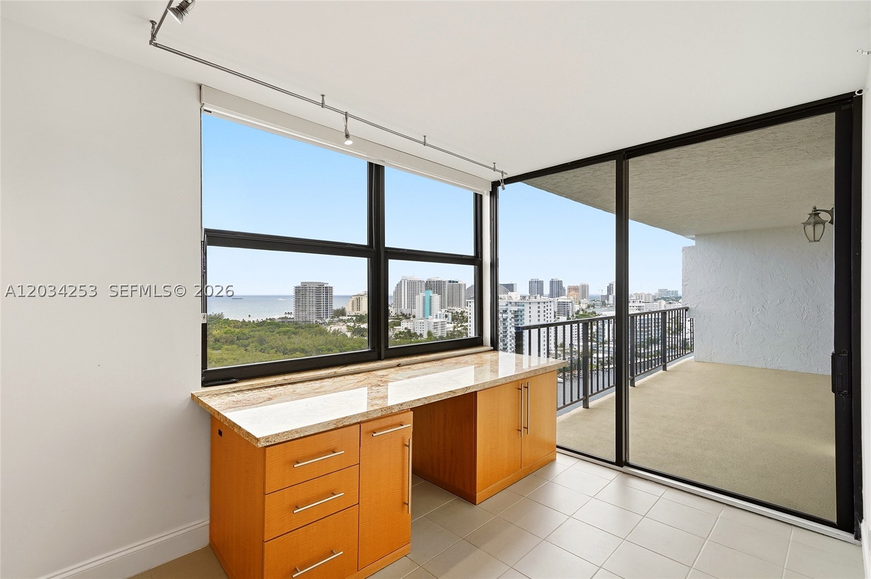936 Intracoastal Dr #21B, Fort Lauderdale FL 33304