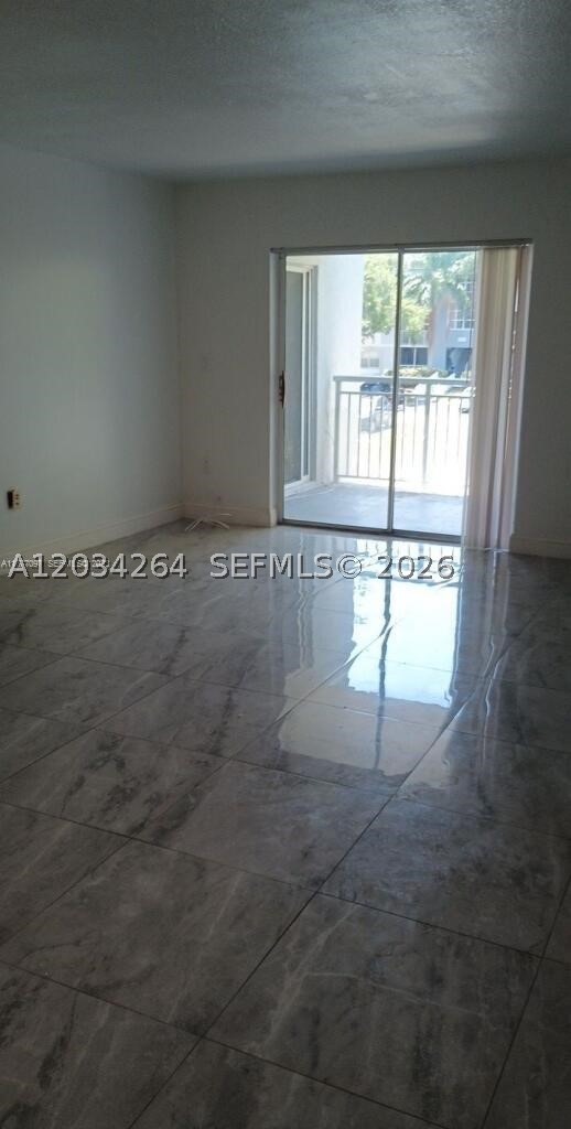 8540 SW 212th St #202, Cutler Bay FL 33189