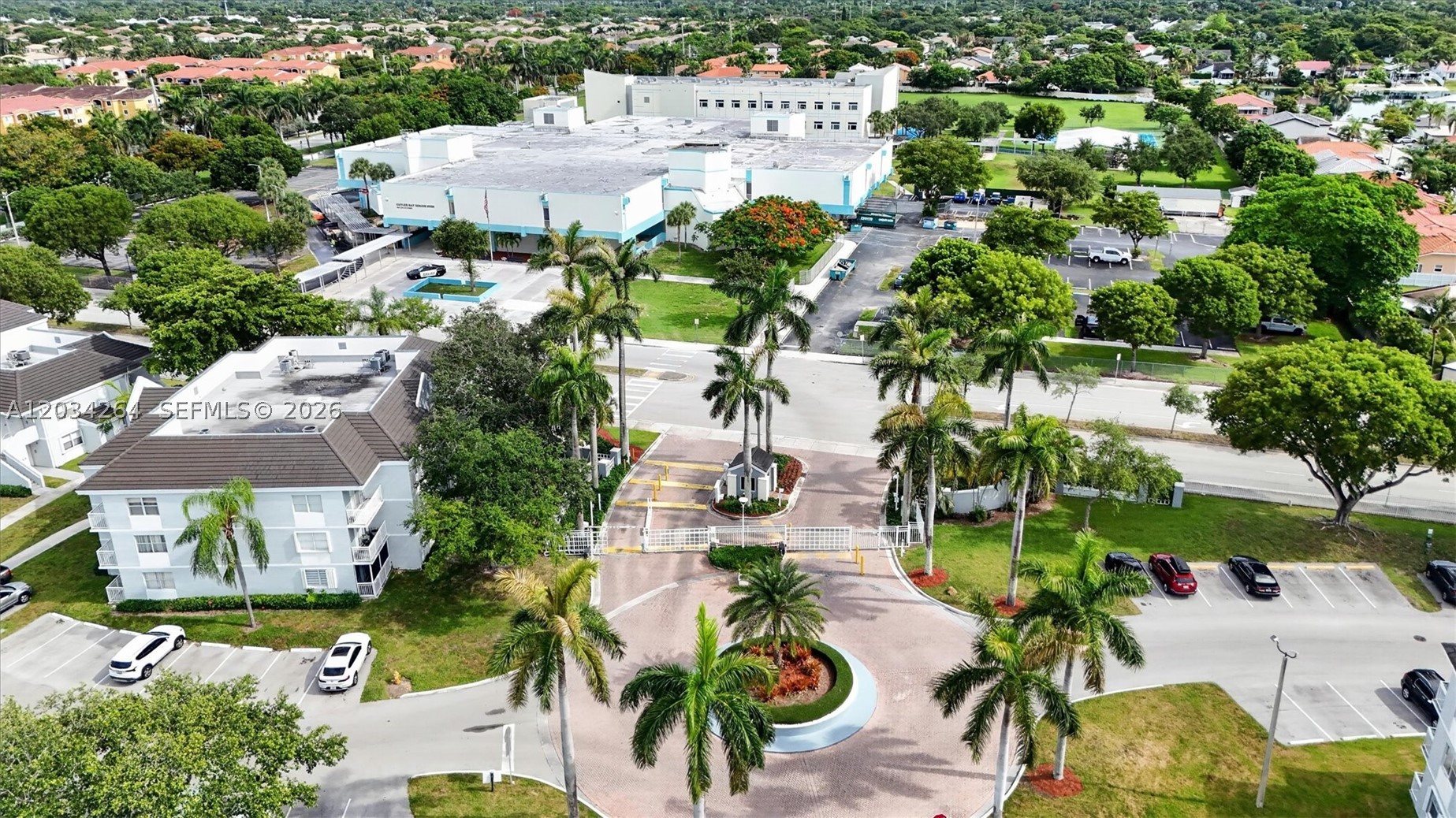 8540 SW 212th St #202, Cutler Bay FL 33189