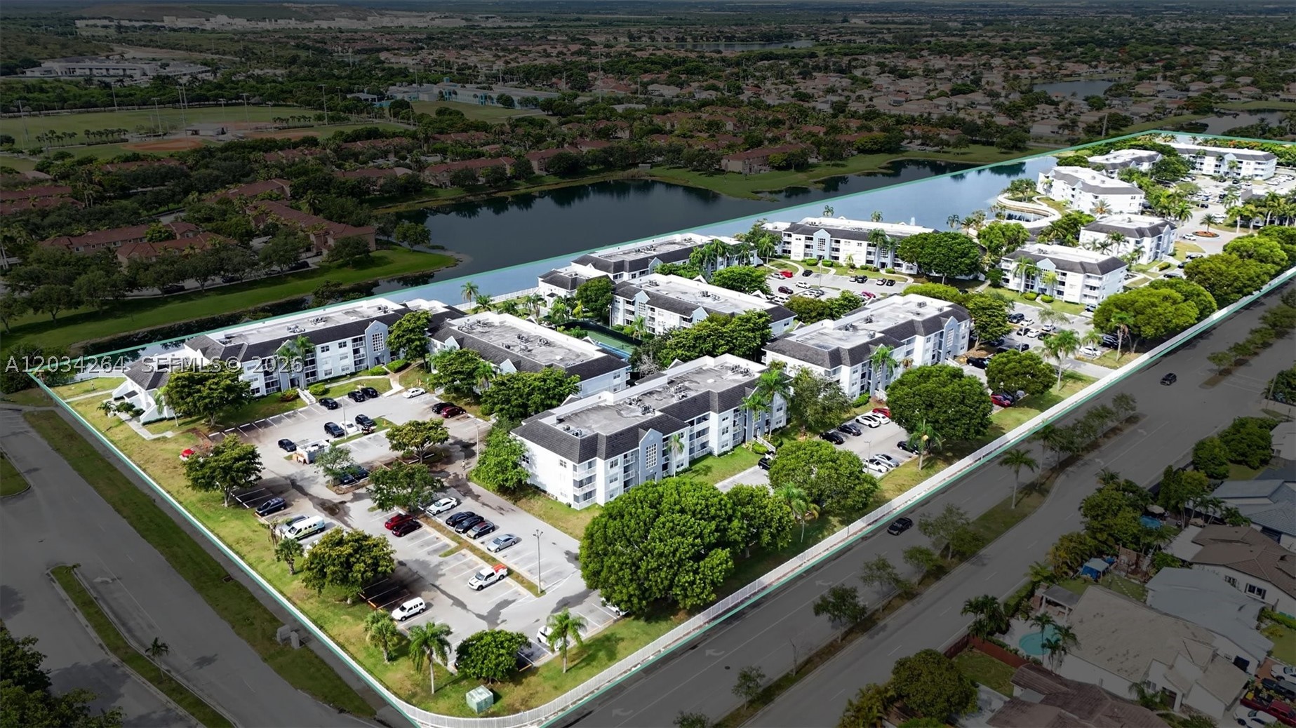 8540 SW 212th St #202, Cutler Bay FL 33189