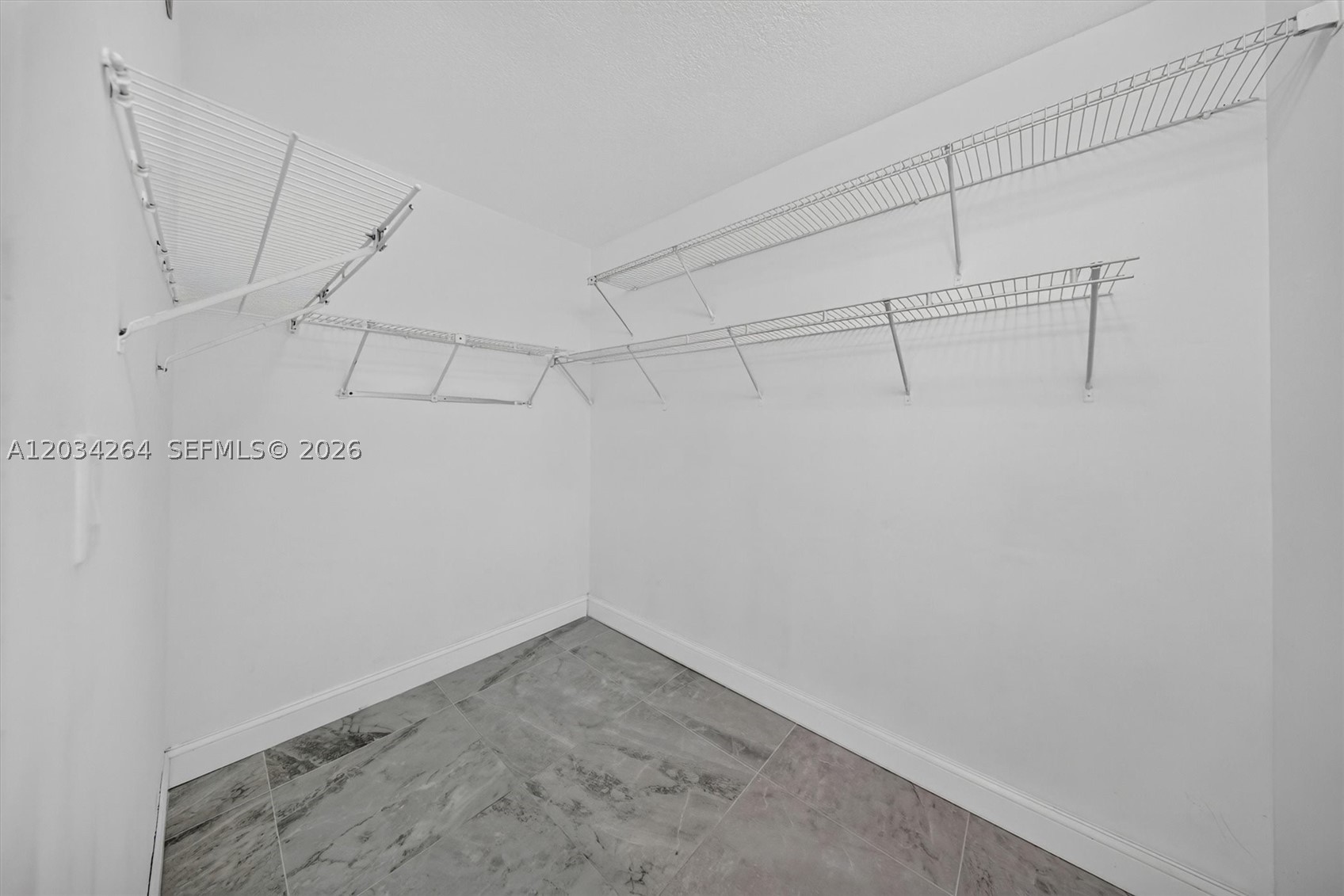 8540 SW 212th St #202, Cutler Bay FL 33189