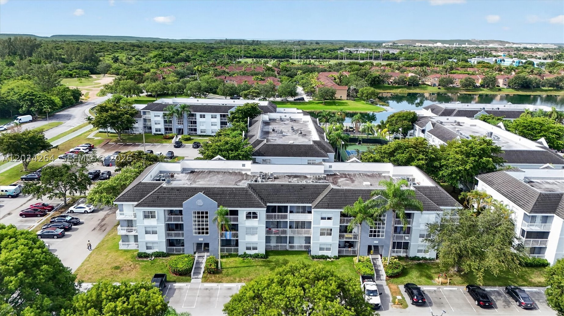 8540 SW 212th St #202, Cutler Bay FL 33189